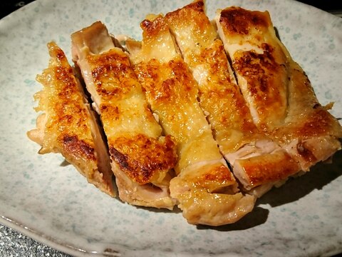 コールドスタートで油ハネなし!皮パリチキンステーキ